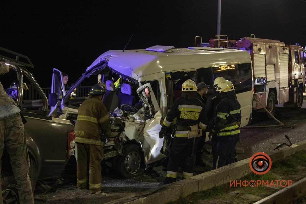 На место происшествия вызвали ГСЧС 