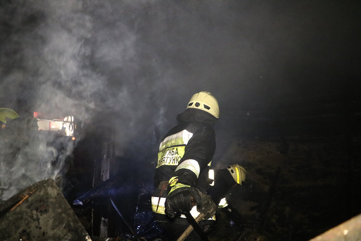 Крыша гаража обвалилась