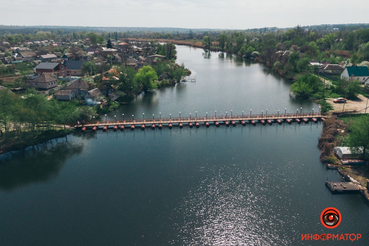 Новенький стоит Новенький стоит