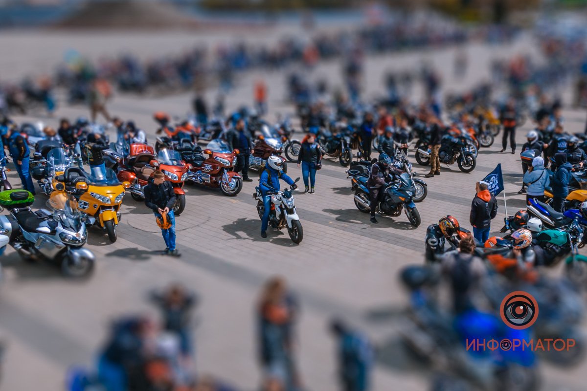 В любую, кажется, можно пальцев подушечками В любую, кажется, можно пальцев подушечками