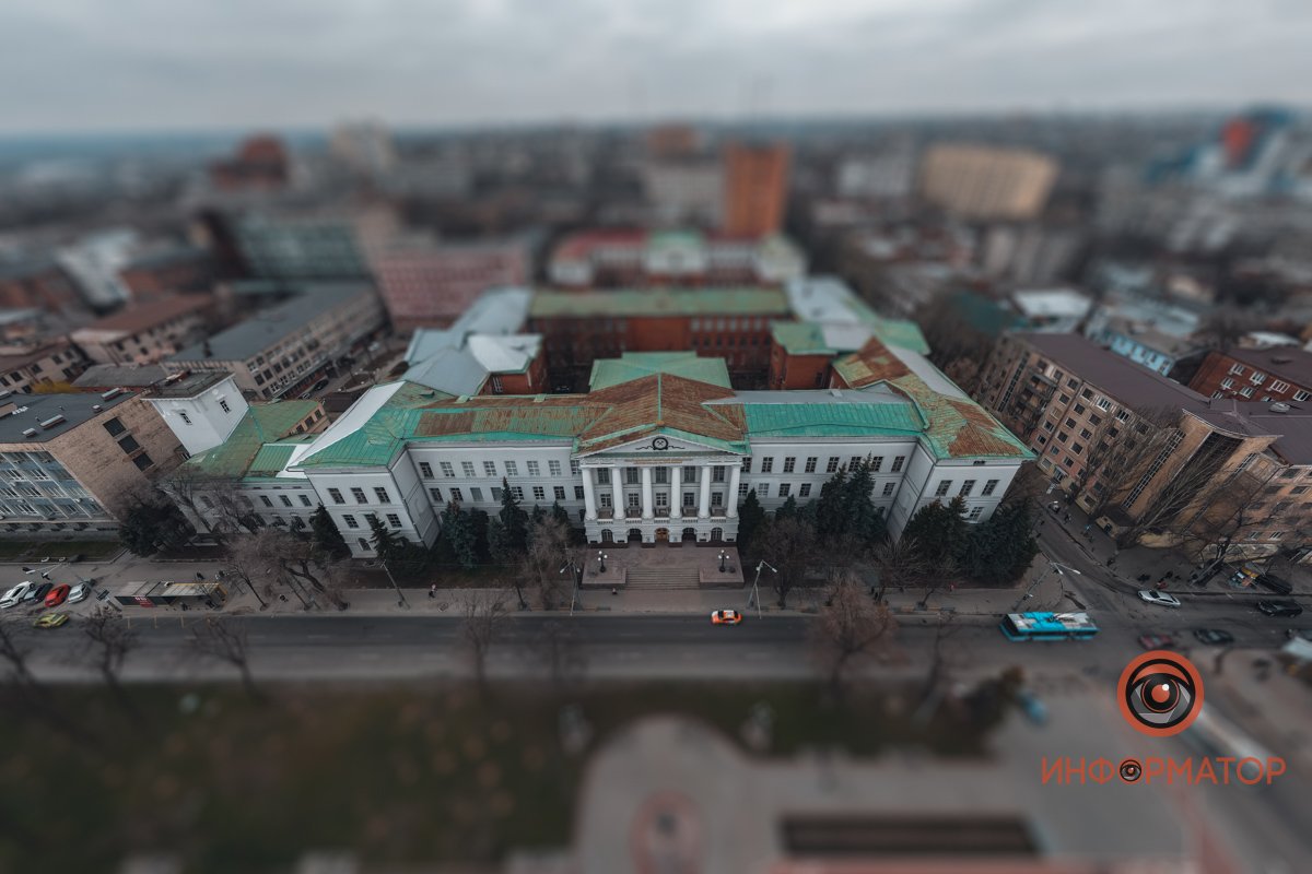 Мой полет не кончится, пока я утром не проснусь, на ночь старше став Мой полет не кончится, пока я утром не проснусь, на ночь старше став