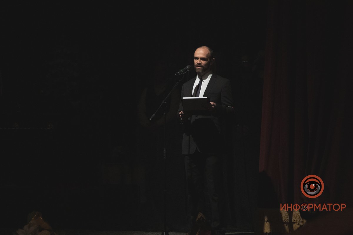 Церемония началась в 10:00