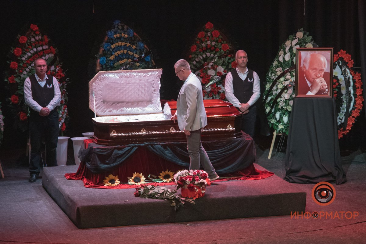 Актер поставил более 150 пьес