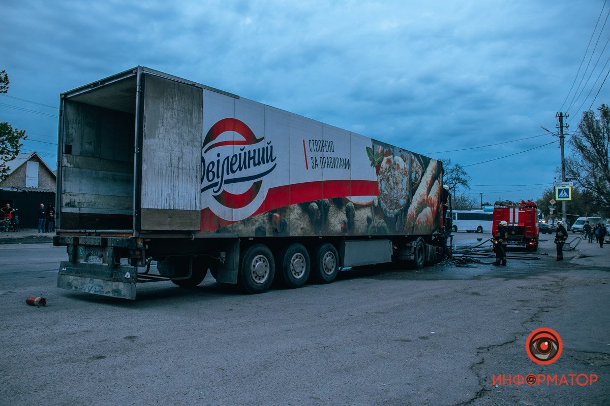 На Передовой горела фура На Передовой горела фура