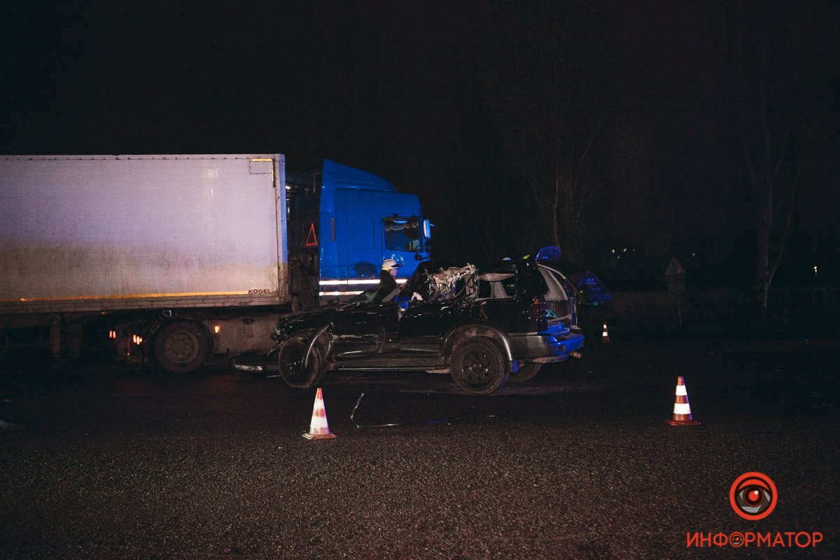 Занята левая полоса Донецкого шоссе со стороны Подгородного Занята левая полоса Донецкого шоссе со стороны Подгородного