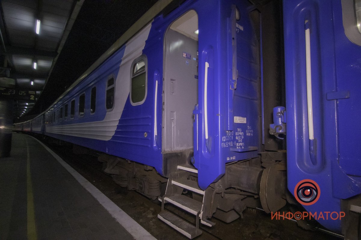 Поезда №793/794 и №795/796 курсируют ежедневно