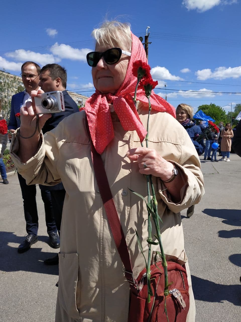 Участники автопробега почтили минутой молчания память о тех, кто отдал свою жизнь, защитив родную землю Участники автопробега почтили минутой молчания память о тех, кто отдал свою жизнь, защитив родную землю