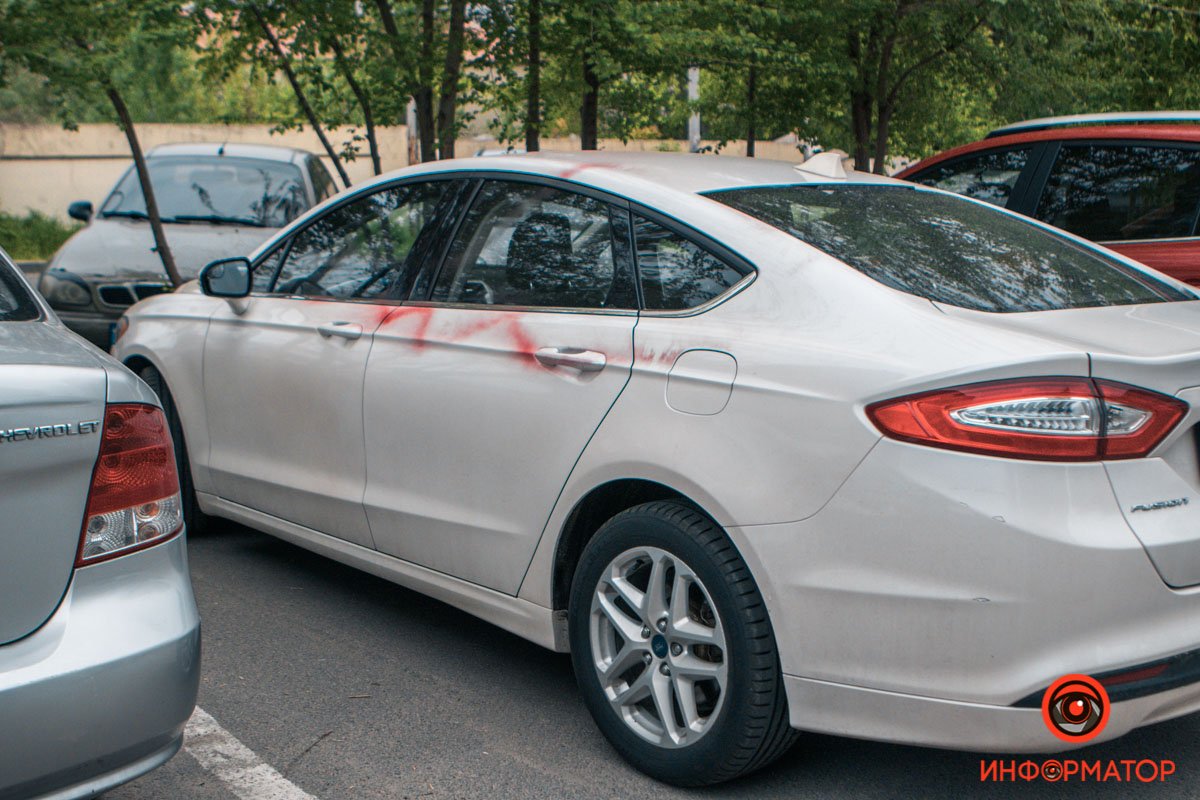 Чьих это рук дело - неизвестно Чьих это рук дело - неизвестно