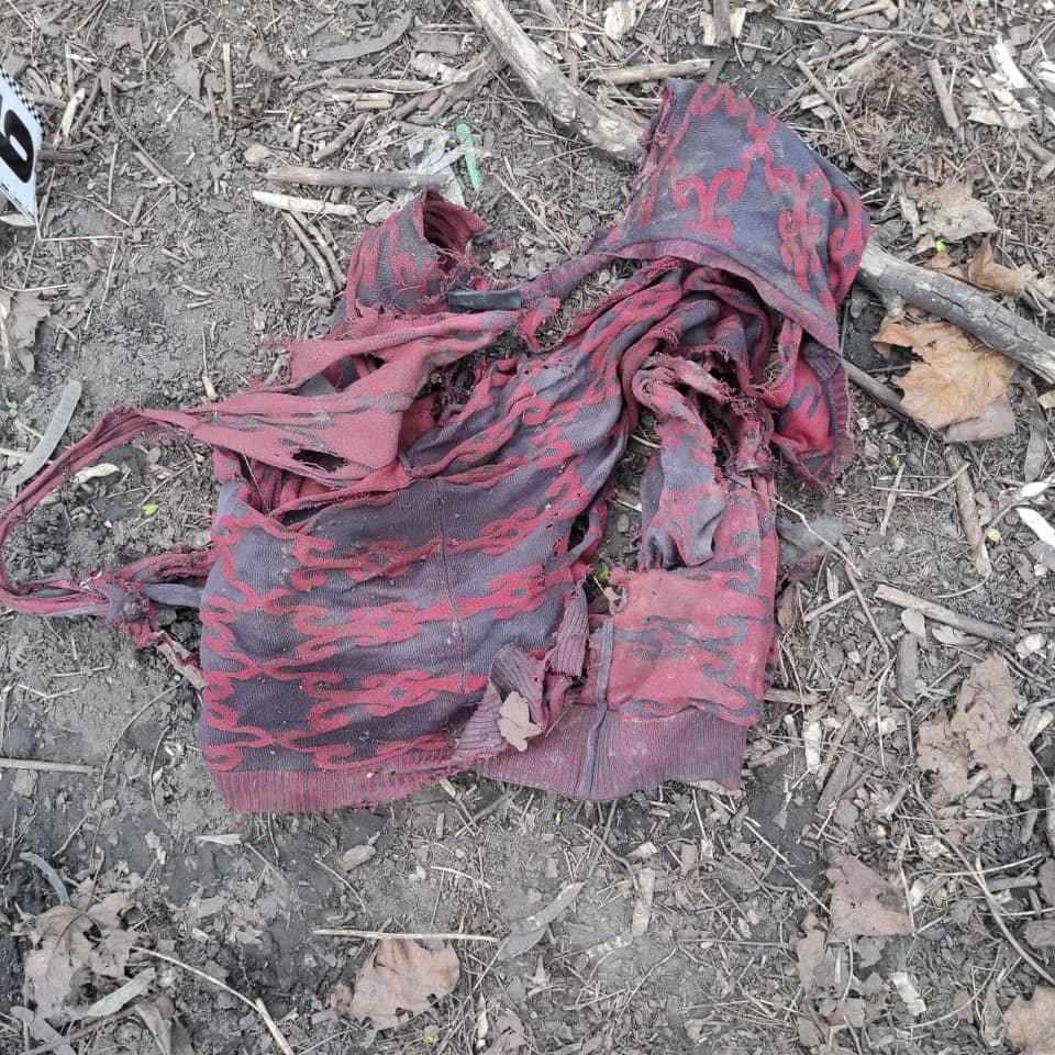 Красная кофта