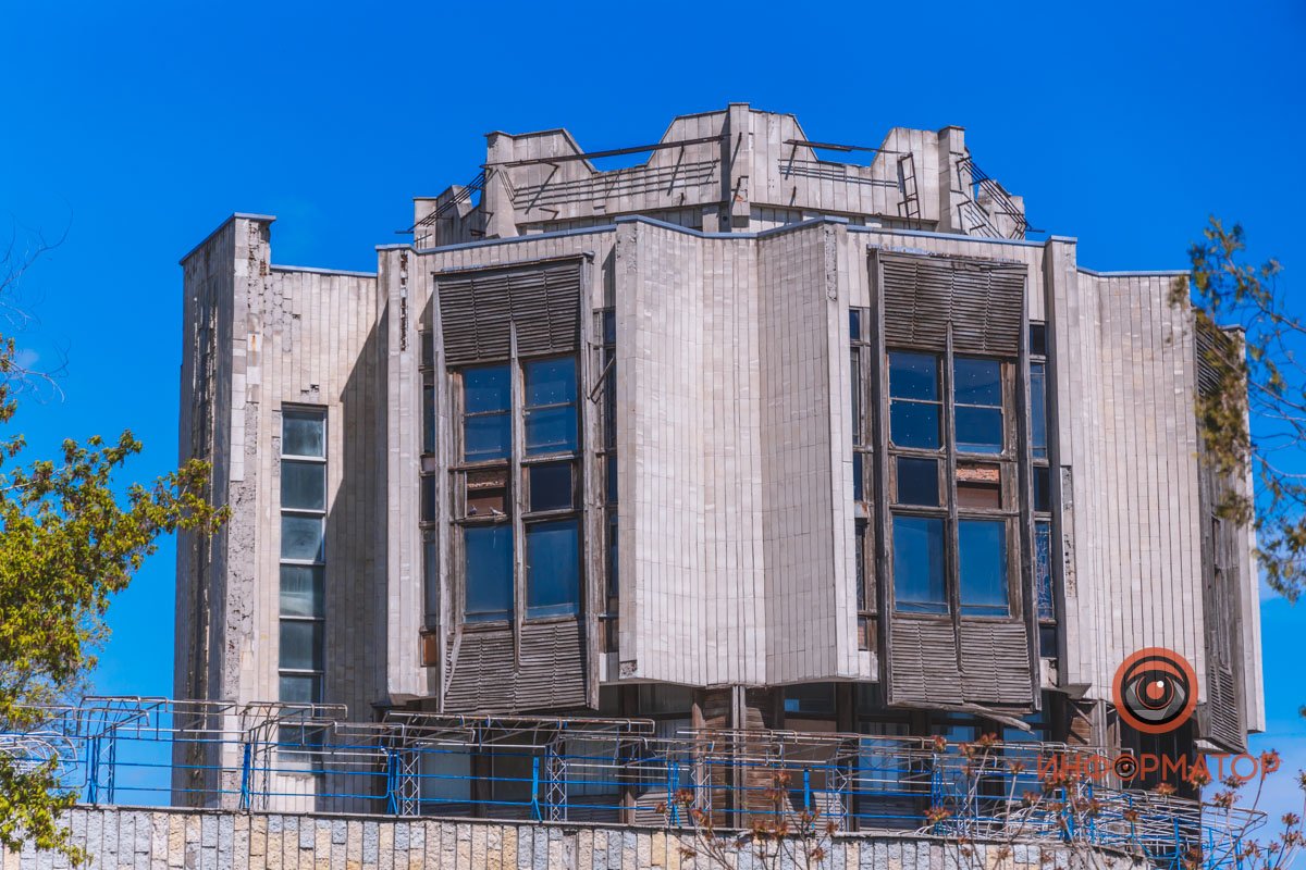 В 1936 году он назывался "Авророй"