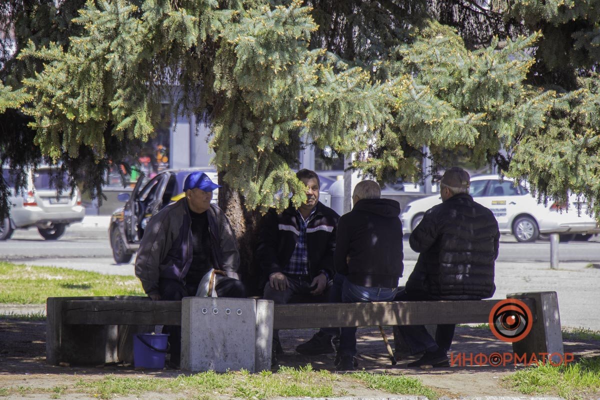 Жители массива довольствуются малым