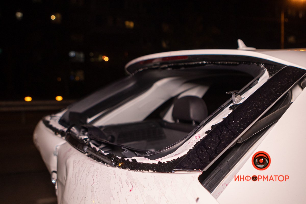 В Днепре на Набережной Победы столкнулись Lexus и Audi: пострадала женщина 6