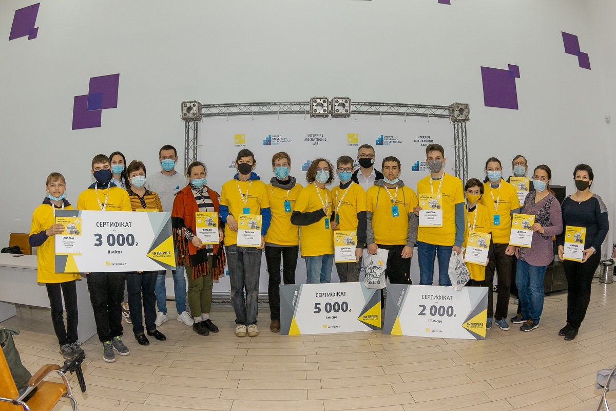 В Днепре при поддержке ИНТЕРПАЙП выпустили уже четвертый набор подростков-мехатроников 4