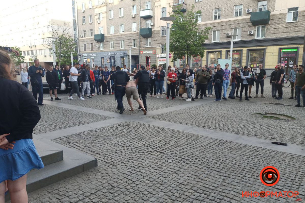 Примерно в 19:20 Примерно в 19:20