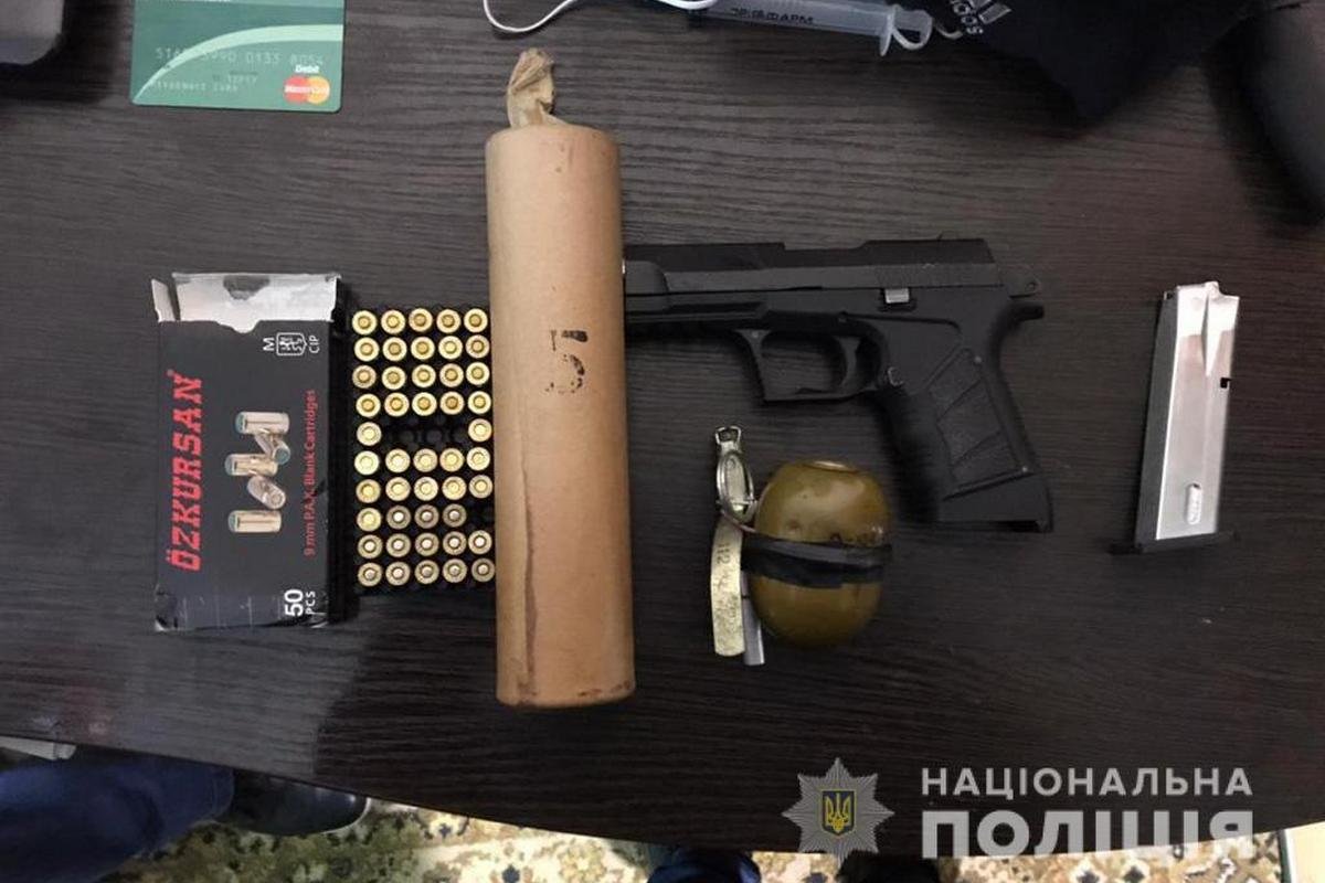 Полицейские провели обыски у подозреваемых в подрыве банкомата на проспекте Поля Полицейские провели обыски у подозреваемых в подрыве банкомата на проспекте Поля