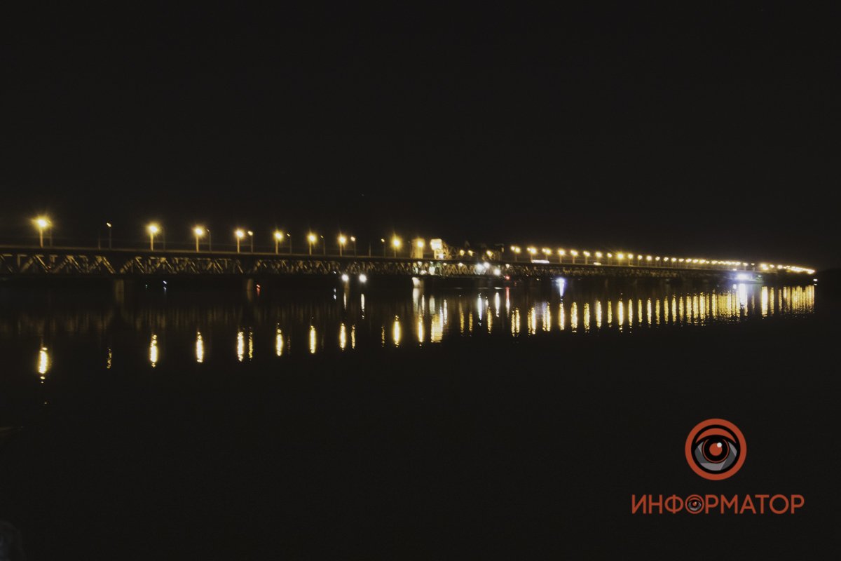 Амурский мост под покровом ночи