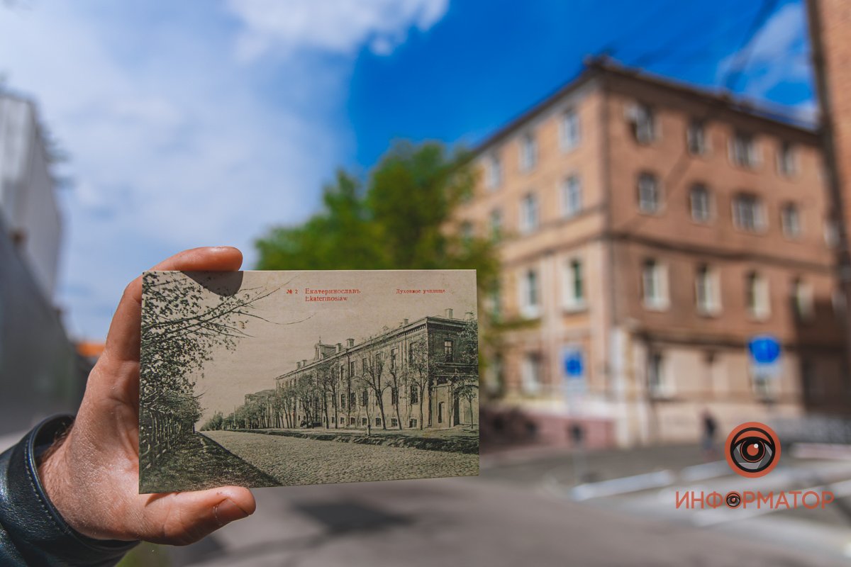 В первой половине ХХ века к зданию надстроили два этажа