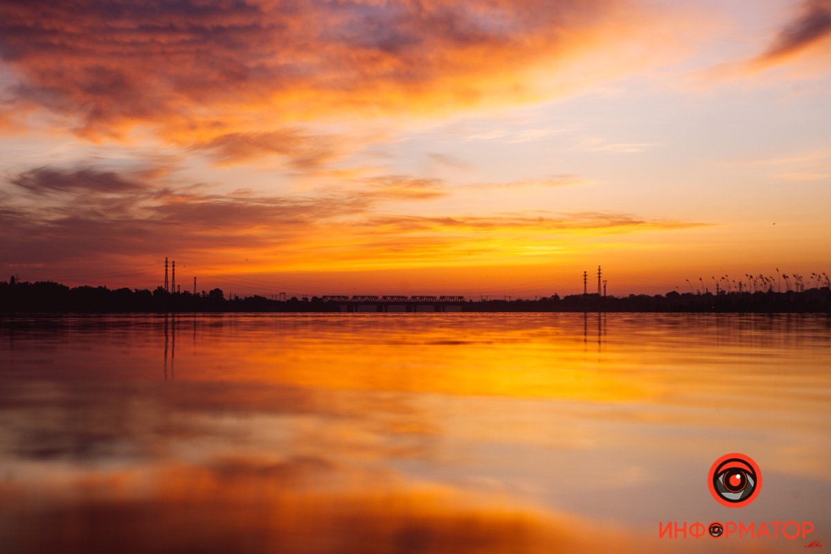 Мост вдали Город просыпается: как Днепр встретил рассвет на косе на Малиновского 8