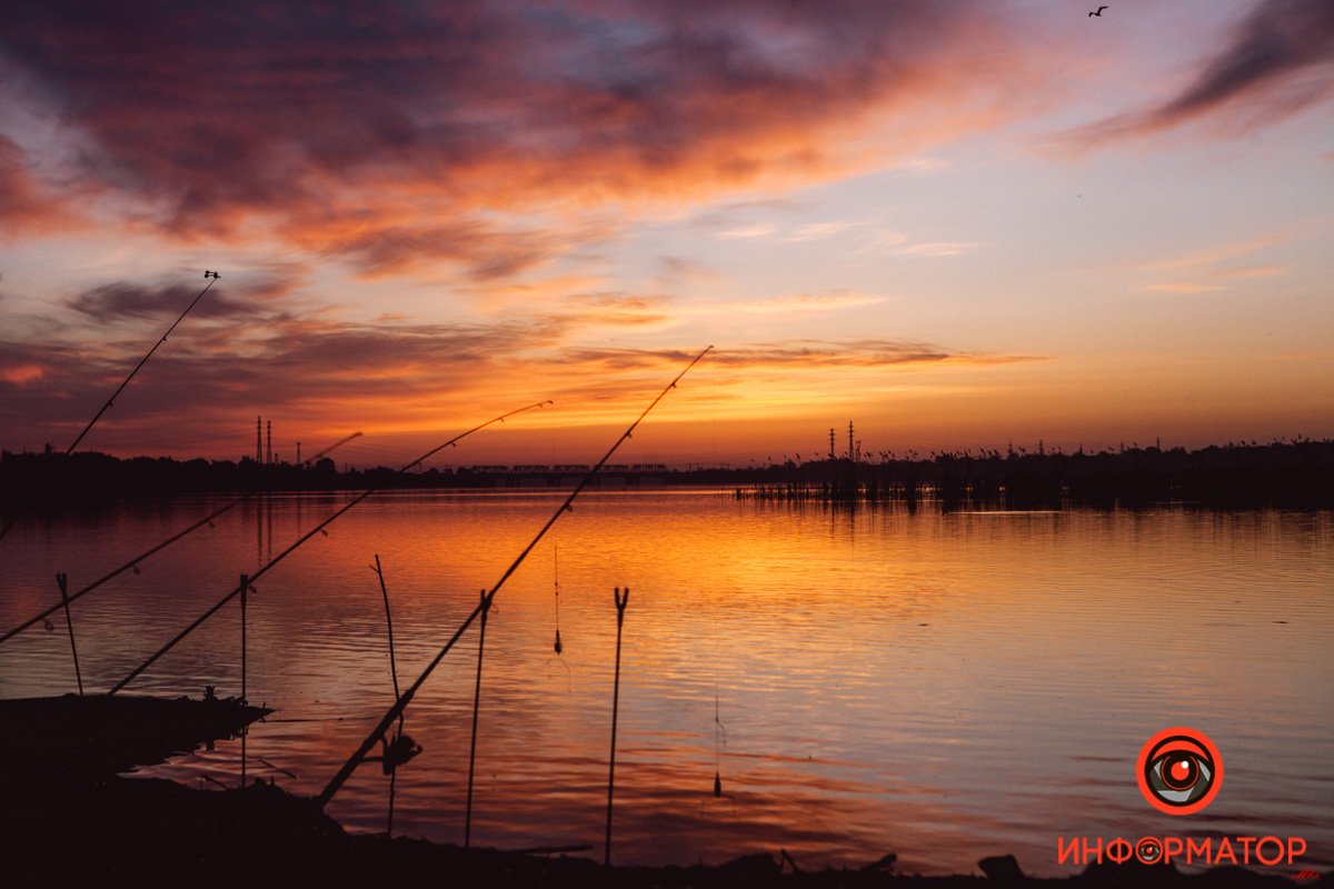 Прелести утренней рыбалки Город просыпается: как Днепр встретил рассвет на косе на Малиновского 10
