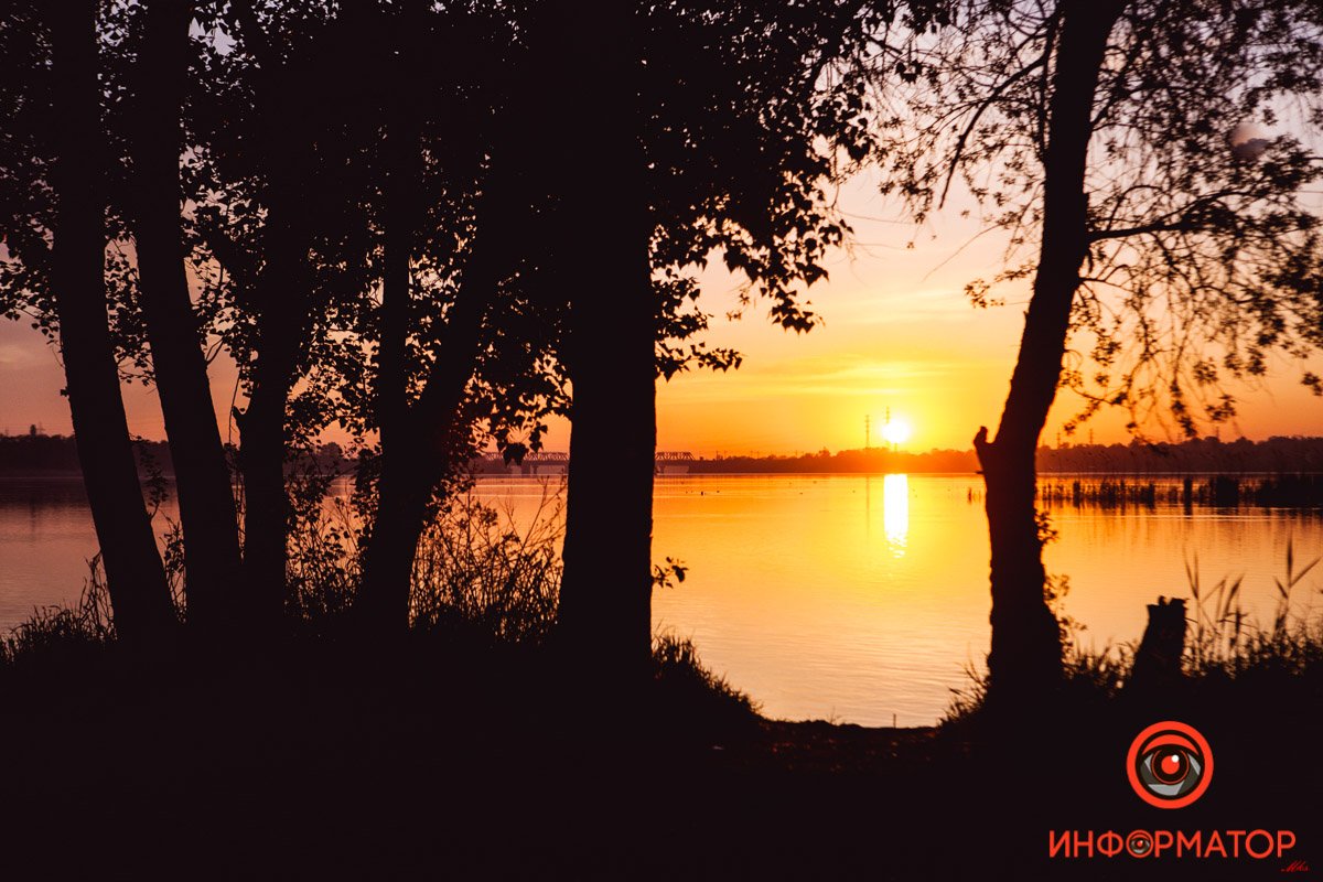 Природа просыпается Город просыпается: как Днепр встретил рассвет на косе на Малиновского 34