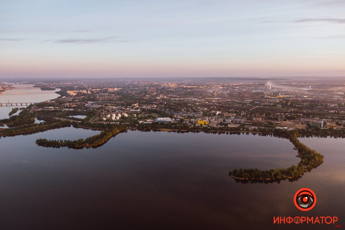 Светлое начало нового дня Город просыпается: как Днепр встретил рассвет на косе на Малиновского 38