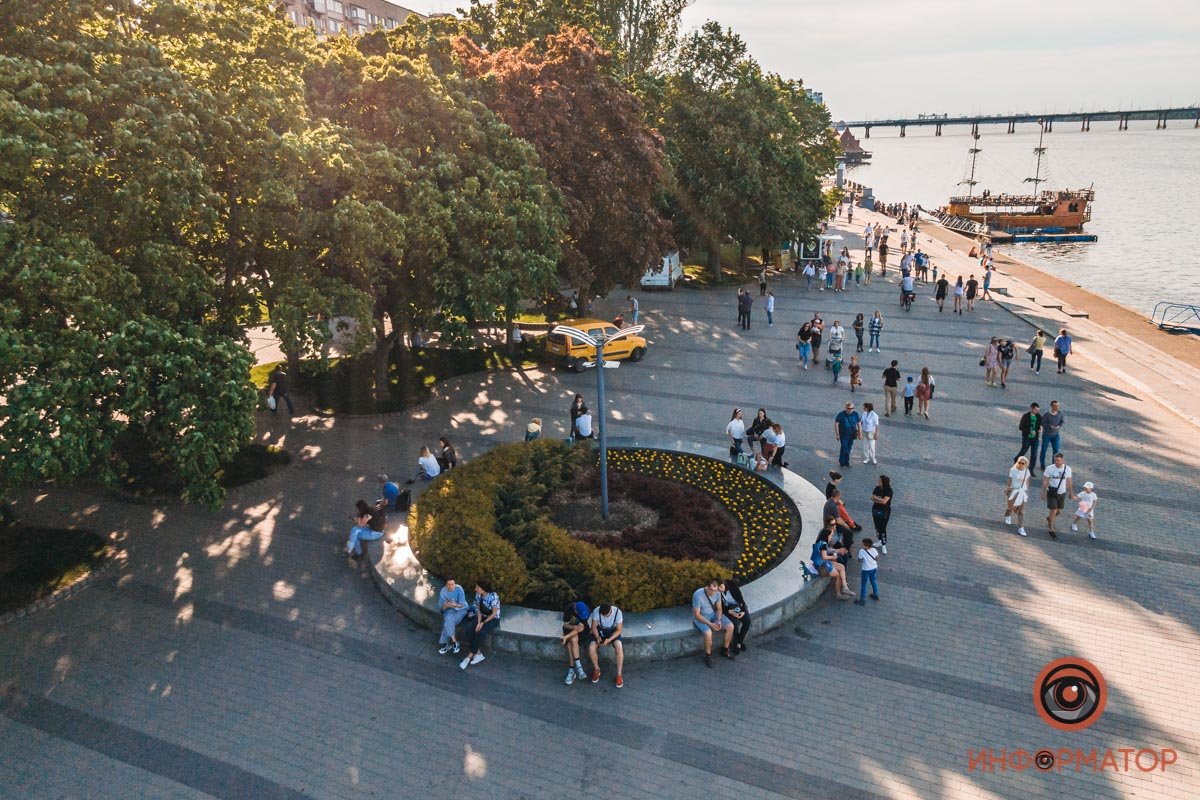 Набережная ожила Набережная ожила