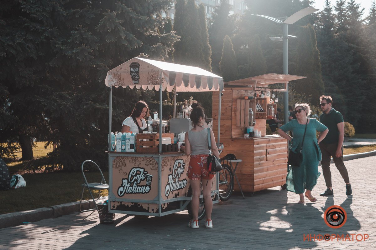 Куда же без киосков! Куда же без киосков!