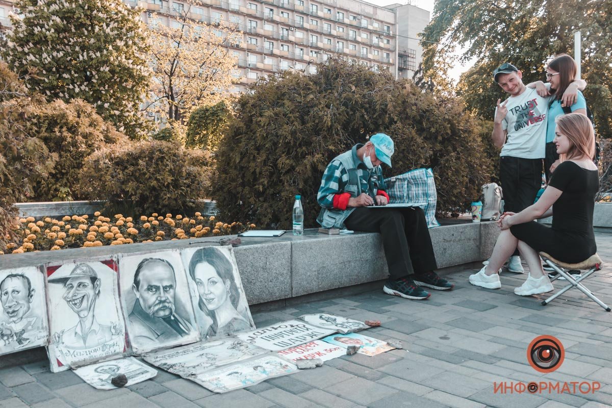 Аллея искусств переместилась на Сичеславскую Набережную Аллея искусств переместилась на Сичеславскую Набережную