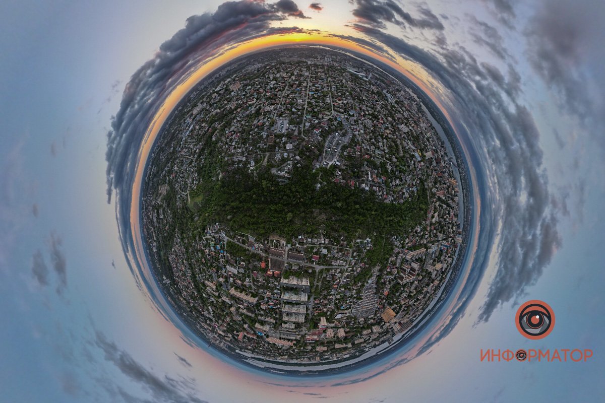 Но тут и обрывается пучок,