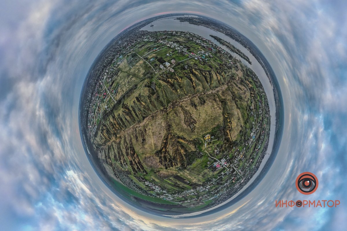 сбегающий с хрустального станка