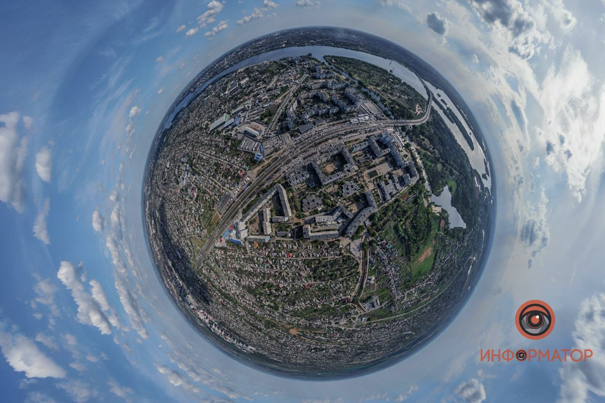 нам свидеться – и их соединить,