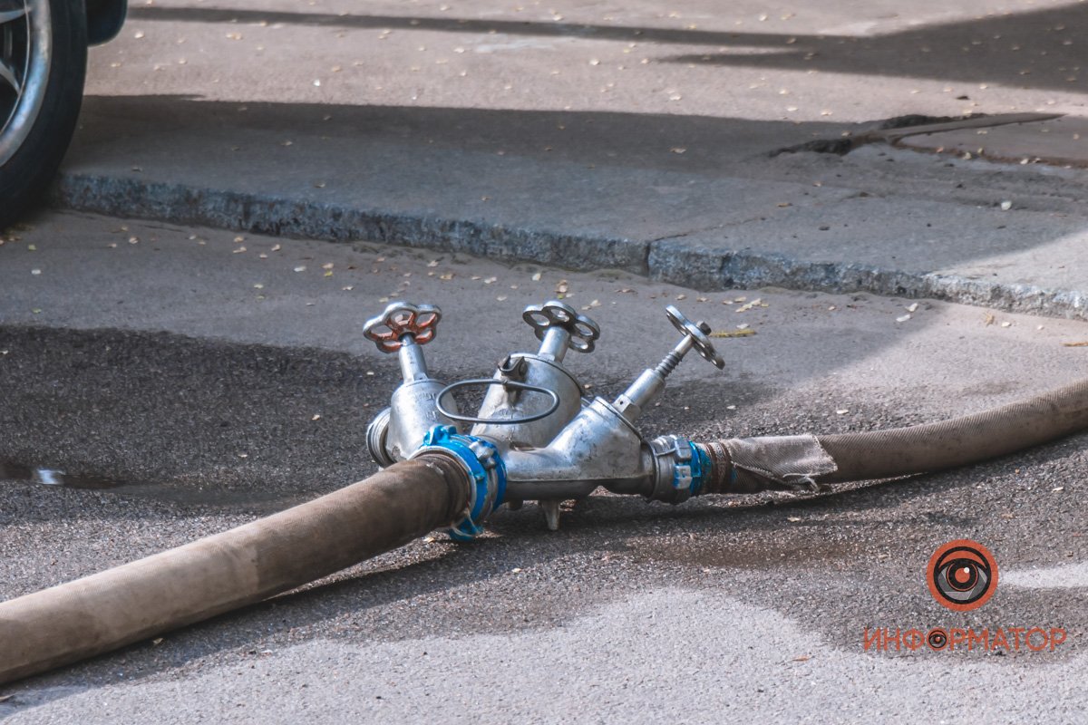 Полиция и спасатели в центре Днепра: что произошло на Яворницкого 4