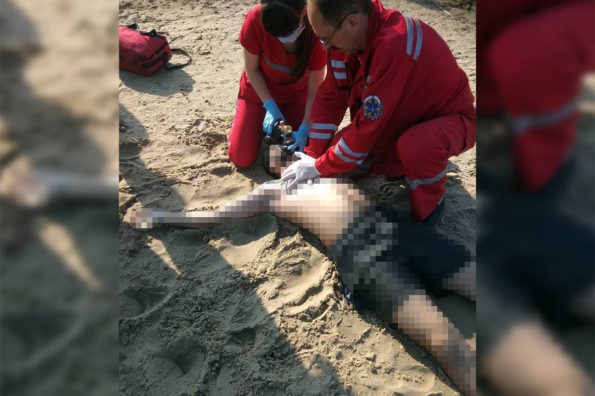 На Монастырском острове во время купания утонул мужчина