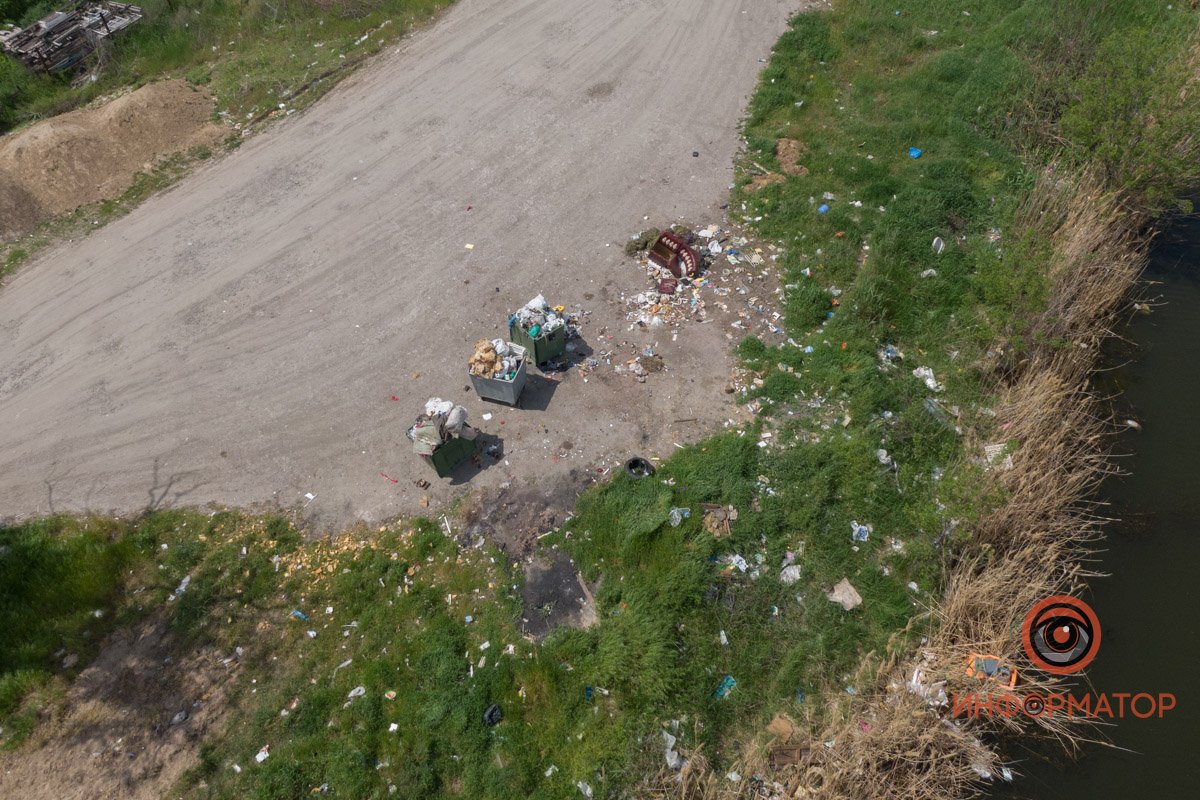 Так озеро Куриное выглядит, если подняться немного повыше Мертвые черепахи и мусор: как сейчас выглядит озеро Куриное в Днепре? 3