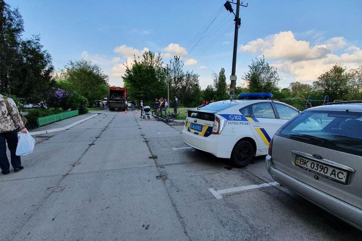 Девочку перевезли в областную детскую больницу в Днепре