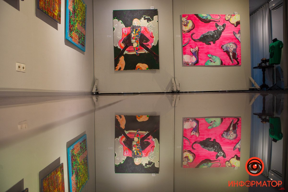 Зеркальные полы В Днепре открылась крутая бесплатная выставка 18