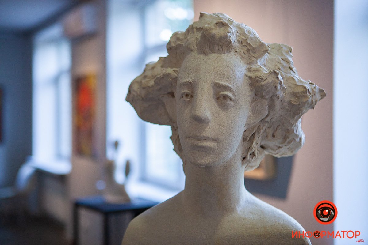 Кропотливая работа В Днепре открылась крутая бесплатная выставка 27