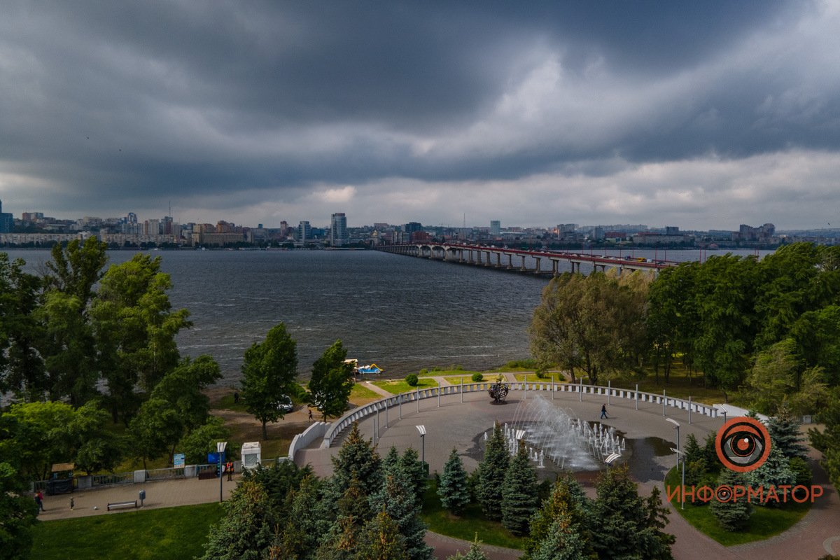 Небо затянуто  Как выглядит пасмурный майский Днепр 20