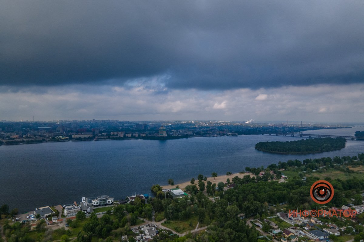 Тучи над Днепром Как выглядит пасмурный майский Днепр 32