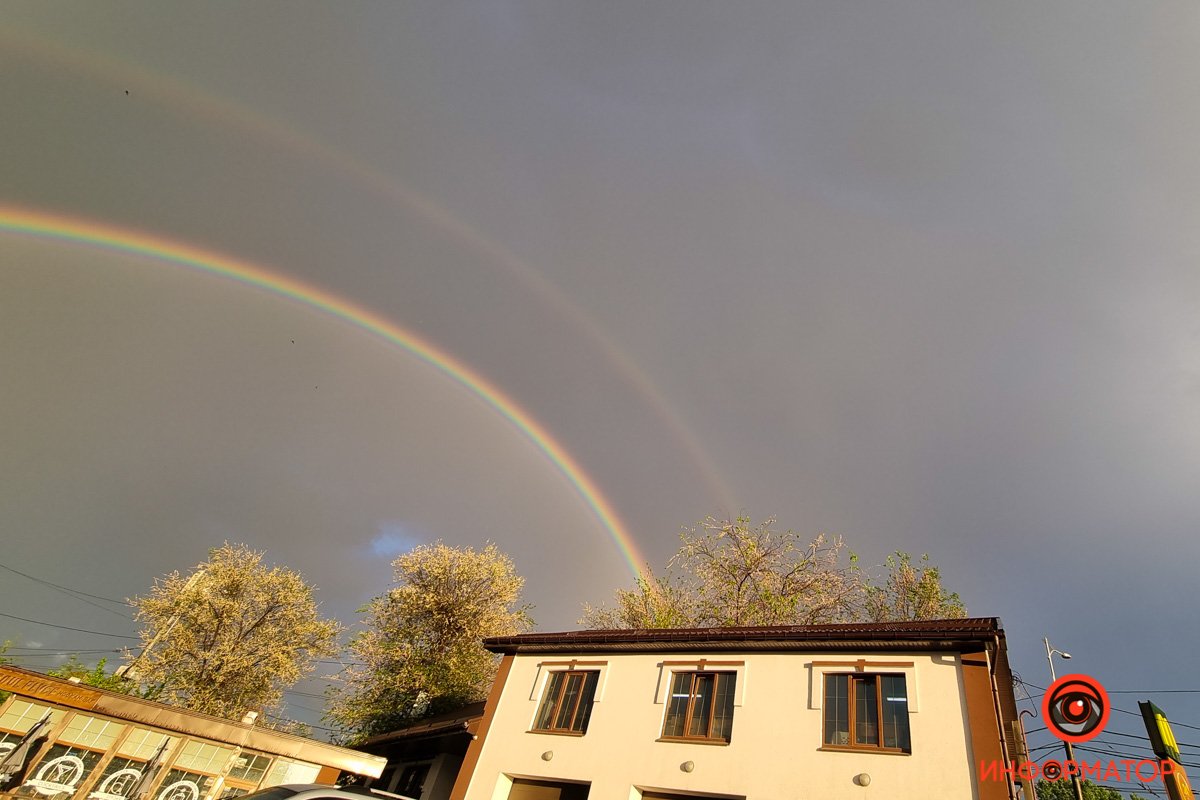 Делитесь своими фотографиями радуги в комментариях