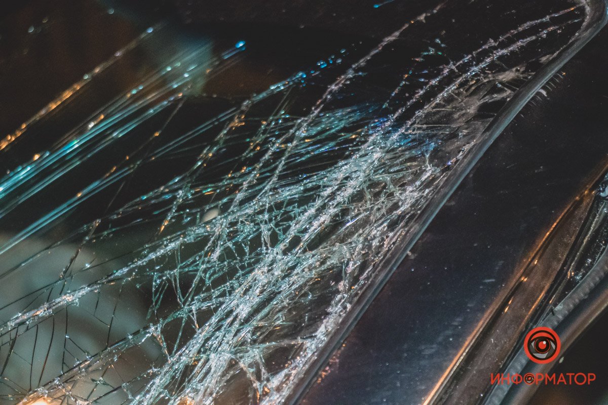 Сейчас на месте аварии работает полиция Сейчас на месте аварии работает полиция