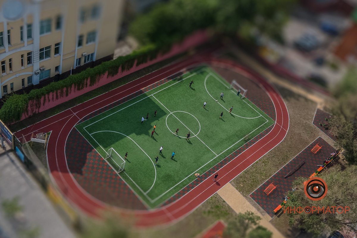 В карамельном городе фонари