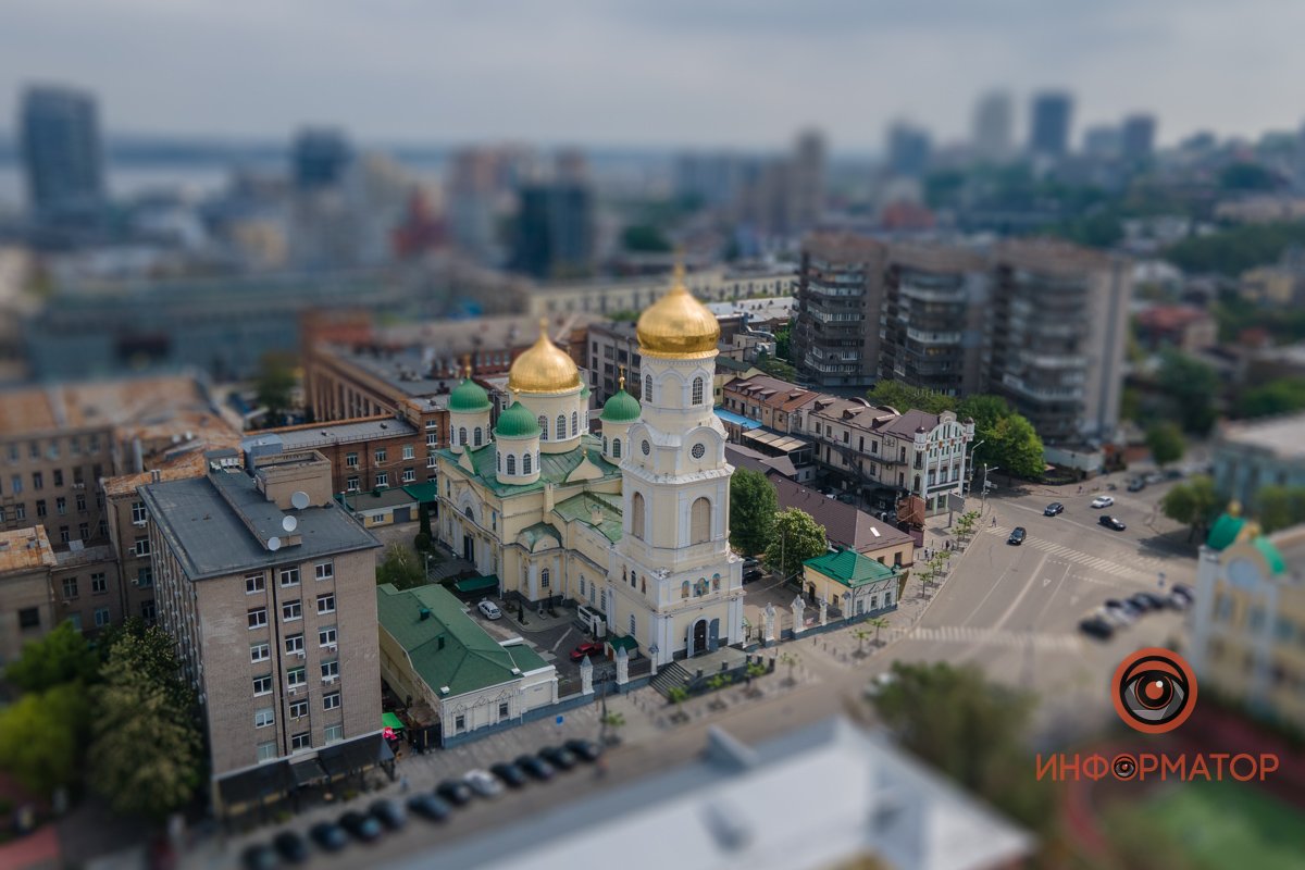 Отошли от туманных его портов 