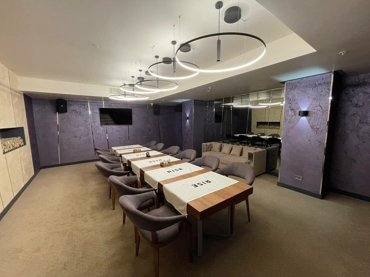 Здесь можно отметить корпоратив или день рождения