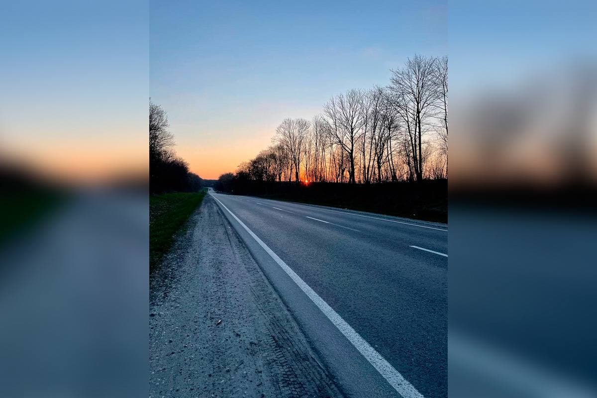 Они не спортсмены, не рекордсмены и могли спокойно приехать на поезде