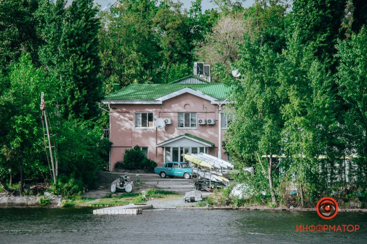 В комод полезешь и день потерян