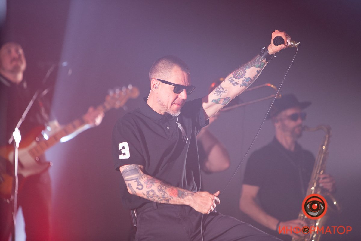 Настраиваются на нужную ноту