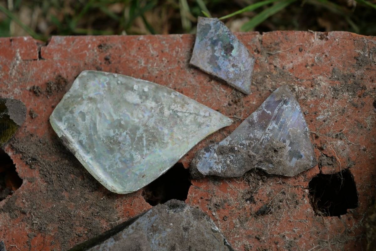 Во время раскопок находят удивительные предметы