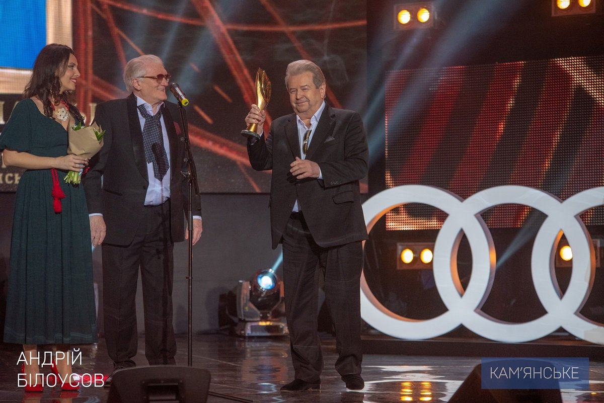 Мэр Каменского получил звание «Человек года» 6