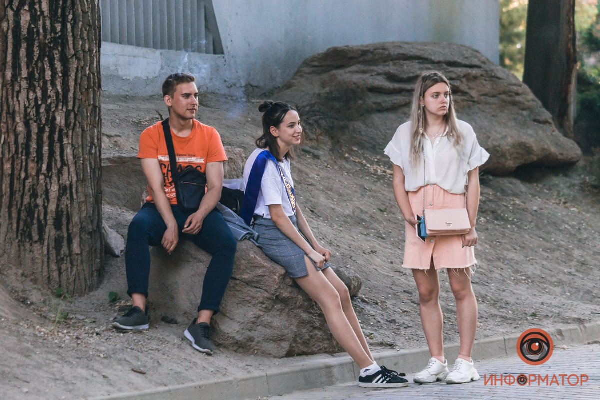 Уже взрослые Уже взрослые